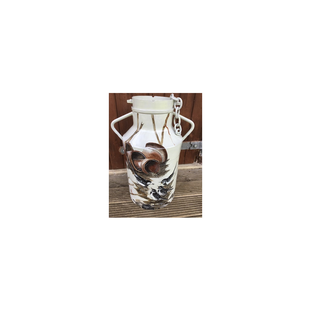 birds-vintage-churn-farmhouse-pied-wagtail_784445046